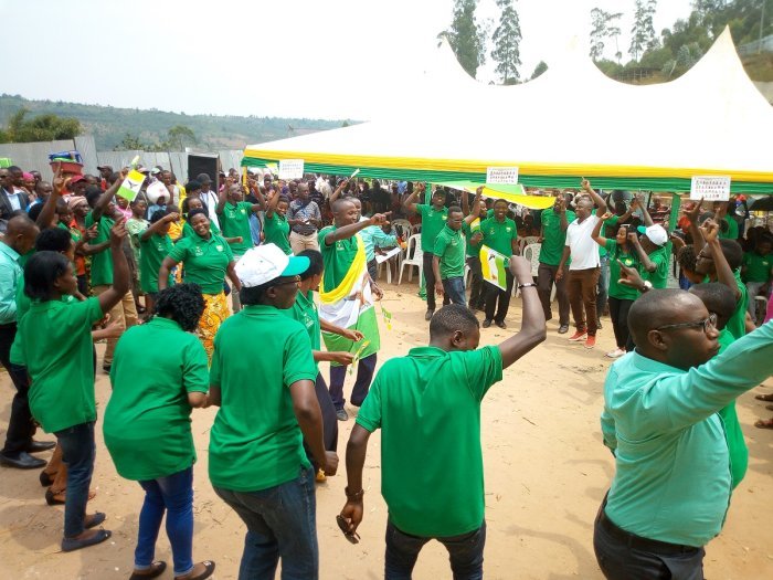Green Party yijeje abaturage ko nitorwa izakora ubuvugizi bwo kugarura caguwa  