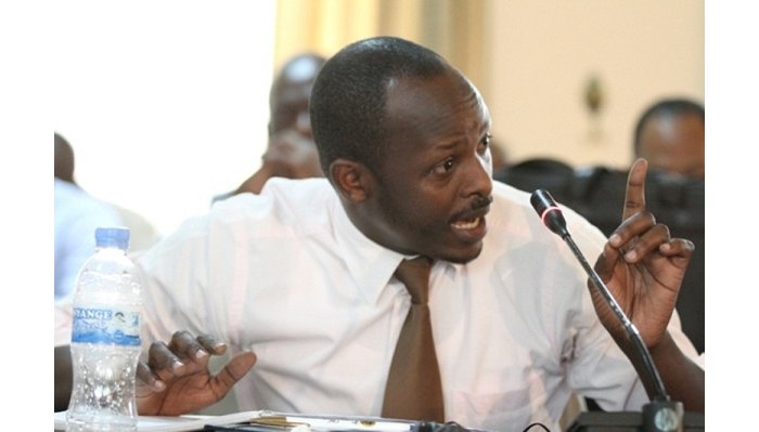 Impaka  mu rubanza rwa Dr Kayumba    uvuga ko hari  icyaha gikomeye kirimo gukorwa kijyanye n’akagambane ko kugambanira Itegeko Nshinga n’inzego z’ubutabera