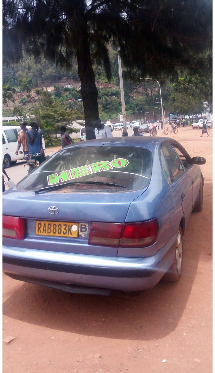 Carina E ihendutse cyane  kuri 2,700,000RWF