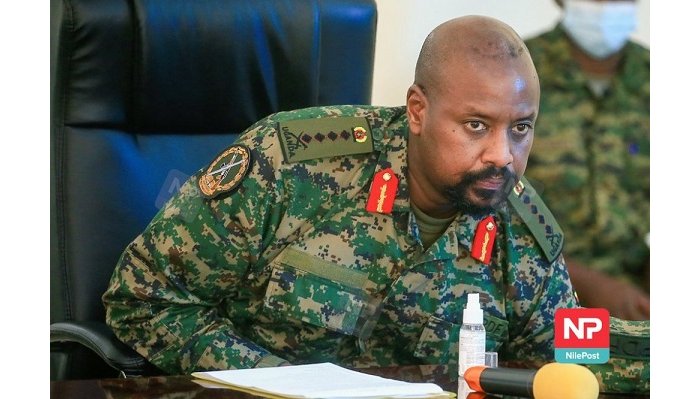 Gen. Muhoozi yarezwe  mu rukiko kubera amagambo yavuze ku gihugu cya Kenya