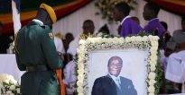 Robert Mugabe wa Zimbawe yashyinguwe mu mbuga y’ urugo rwe 