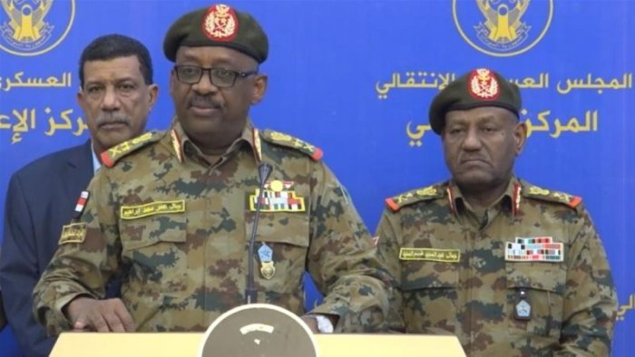 Abasirikare bihaye ubutegetsi muri Sudan baburijemo coup d’ etat