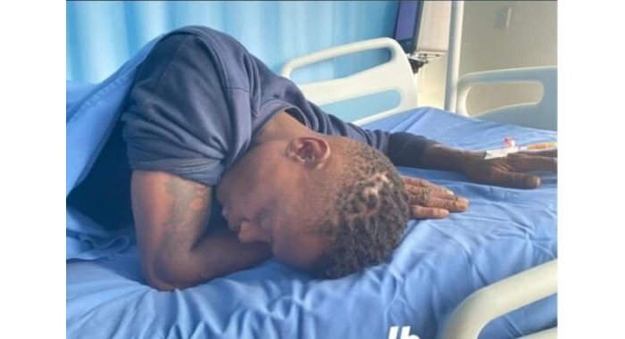 Umuhanzi Jose Chameleone umaze iminsi mu bitaro ngo uburwayi bwe bukomeje kwanga