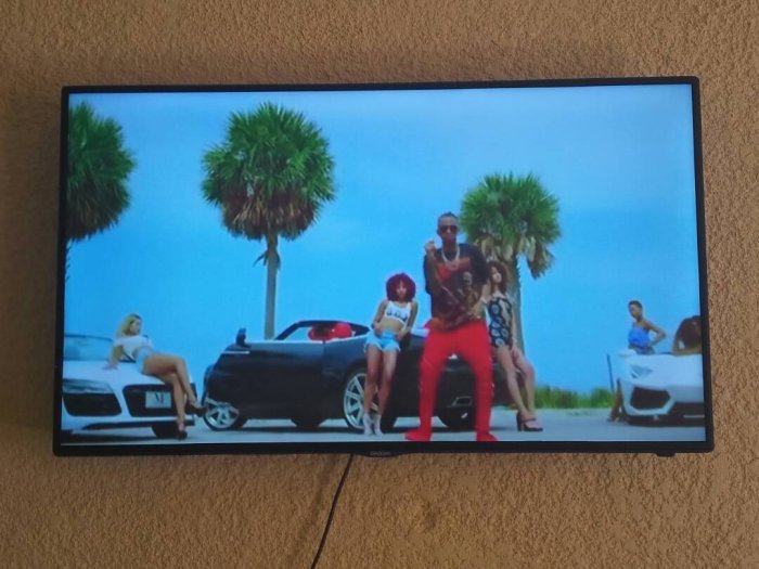 Flat screen igurishwa kuri 300,000RWF