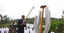 Perezida Kagame na Madamu bacanye urumuri rw’icyizere mu gutangiza  Kwibuka Jenoside  ku nshuro ya 24 