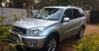 Imodoka nziza ya RAV4 igurishwa ku mafaranga make