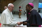 IFOTO : Musenyeri Sinayobye yahuye na Papa Francis kuva yamugira Umushumba wa Cyangugu