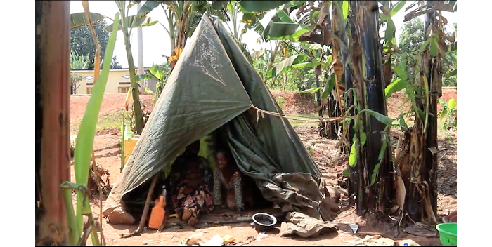 Murekatete arashinja  ubuyobozi kumusenyera inzu  bumubwira ko   yazabasebya   ubwo  Perezida Kagame   yari kuhanyura