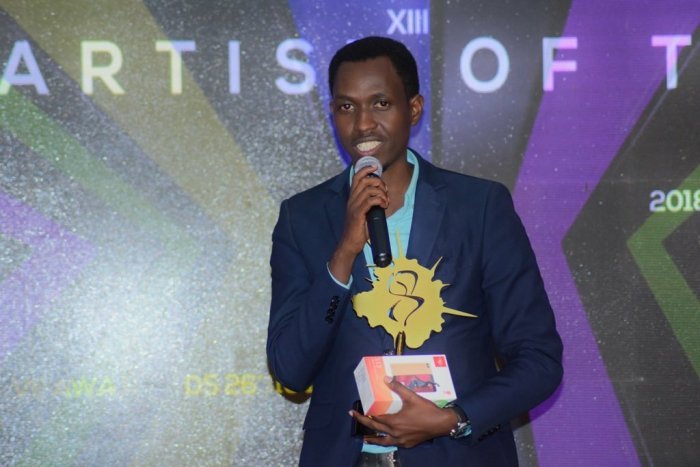 Bosco Nshuti uri mu bagezweho muri Gospel yahishuye ko atari aziko azaririmba nk’umuhanzi ku giti cye