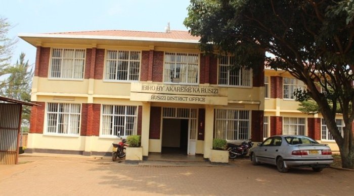 Rusizi : Undi wo mu burezi uvugwaho ingeso yanenzwe na benshi yirukanywe