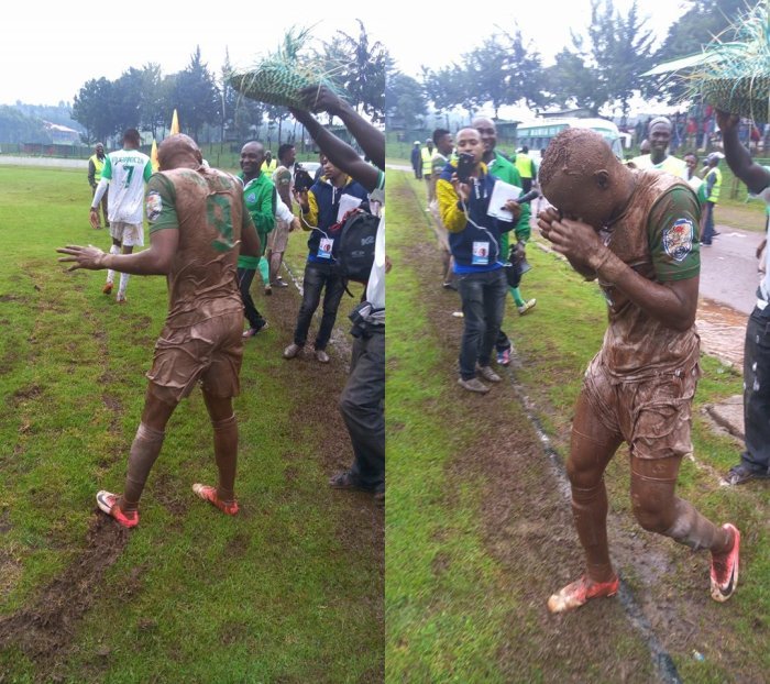 Amafoto y’umunsi&nbsp;: Jacques Tuyisenge yigirijweho nkana n’abakinnyi bakinana