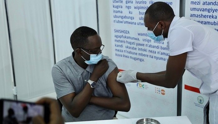 Minisitiri w’Ubuzima Dr Daniel Ngamije yakingiwe COVID