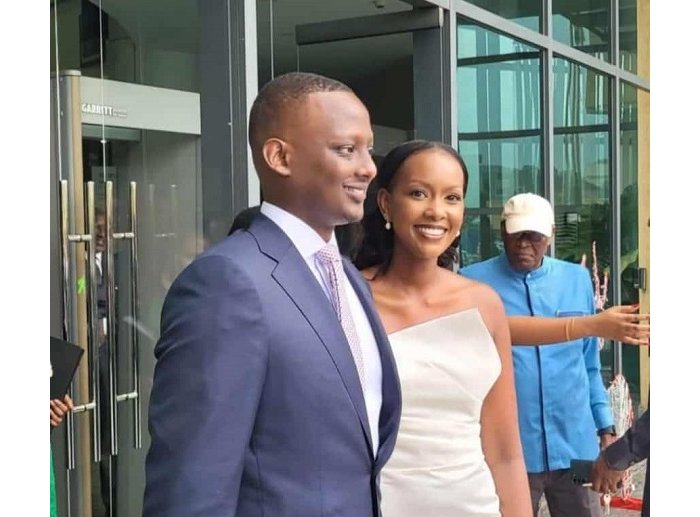 Minisitiri muto muri Guverinoma y’u Rwanda yasezeranye n’umukunzi we 