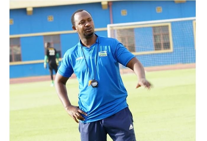 Mashami Vincent yagiriwe icyizere ngo akomeze atoze Amavubi