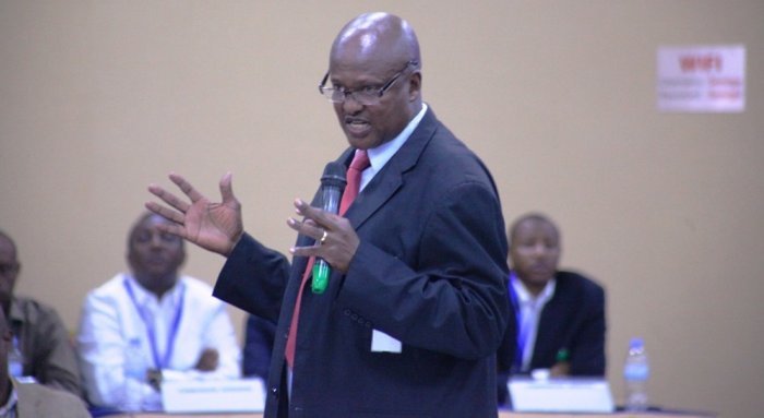 Gen Sekamana wari Perezida wa FERWAFA yeguye