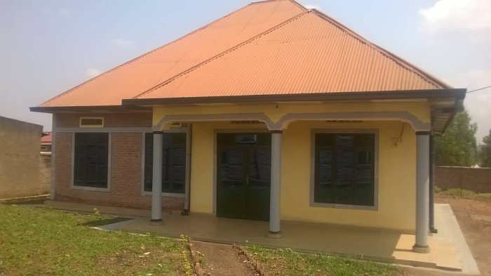 Inzu nziza yuzuye igurishwa make cyane