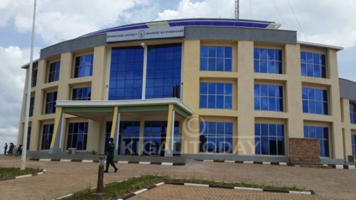 Bugesera&nbsp;: Ushinzwe irangamimerere mu murenge yambuye umuturage amafaranga