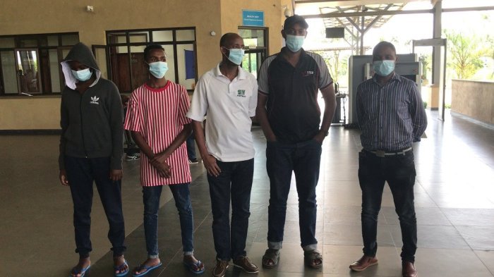 Abanyarwanda batanu barimo abana 2 bavukana birukanywe muri Uganda