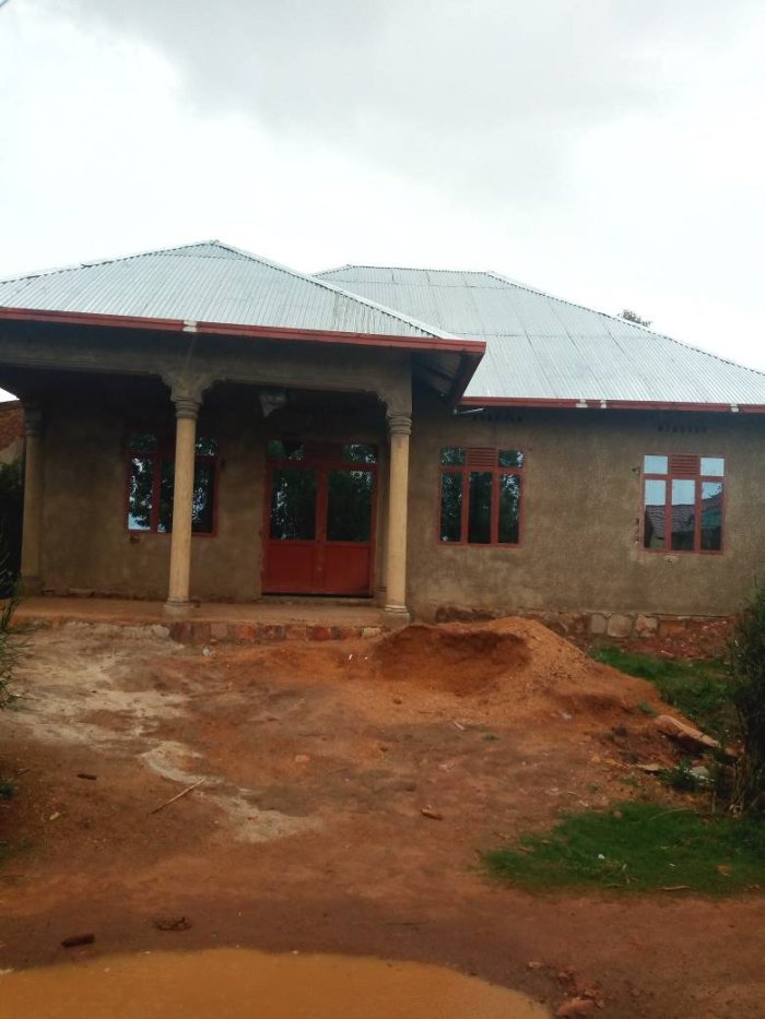 Inzu ihendutse cyane Nyamata  karumuna