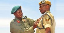 Perezida Museveni yirukanye Gen Kale Kayihura na Gen Tumukunde 