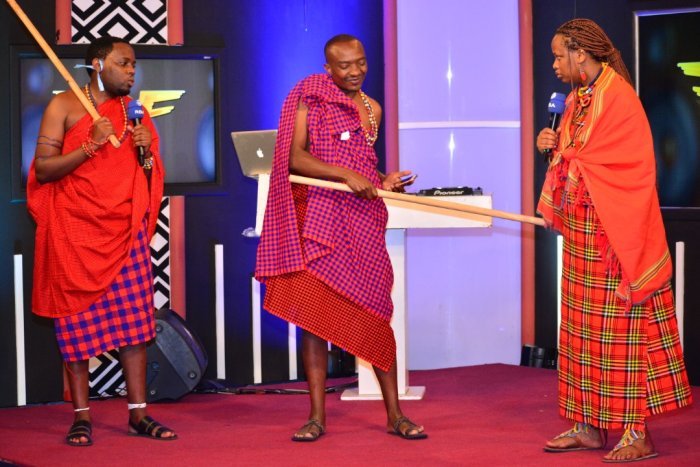 AMAFOTO&nbsp;: Ba Anita Pendo na Dj Bisoso baje kuri Television Rwanda bambaye nk’aba-Masai