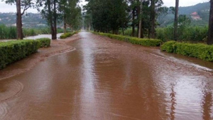 Abantu 8 baguye muri Nyabarongo babiri bahita baburirwa irengero