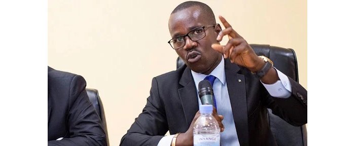 Senateri Uwizeyimana Evode  yagaragaje imyitwarire yakurura amakimbirane mu Banyarwanda 
