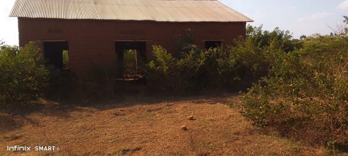 Inzu ifite ubuso bunini cyane iragurishwa bugesera