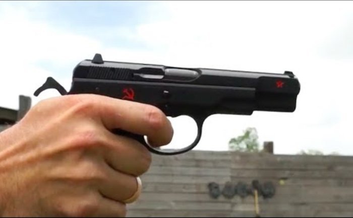 Polisi y’ u Rwanda yarashe abagabo batatu bakekwaho gucuruza kanyanga 