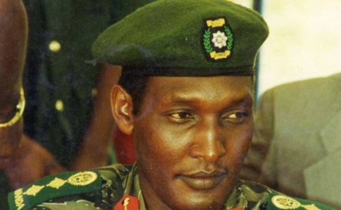 Kayumba Nyamwasa yapfushije se atinya kuza gushyingura ngo adatabwa muri yombi