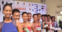 Abakobwa 10 batsindiye kujya muri Miss Rwanda i Kayonza nyuma y’urugamba rukaze - Amafoto