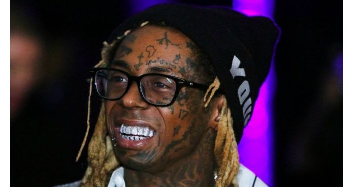 Abanyanijeria bishimiye amakuru ko Lil Wayne ariho akomoka