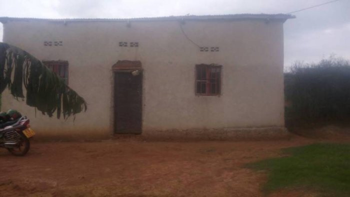 Inzu igurishwa Nyamata Ntarama urenze ku Rwibutso