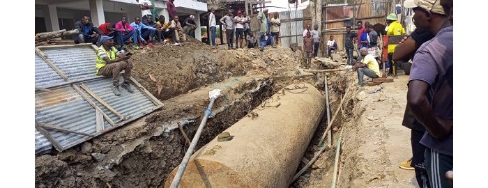 Mu kibanza cya Musenyeri  i Musanze habonetsemo ibigega bya petrol bitabye mu butaka