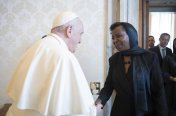 Papa Francis yaganiriye na Louise Mushikiwabo 