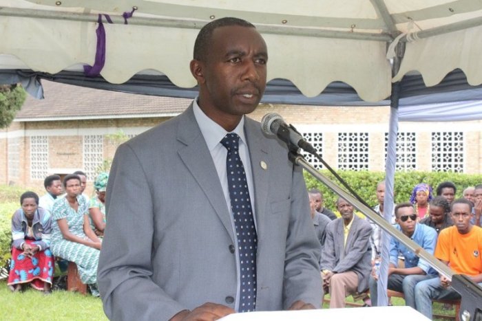 Meya wa Ruhango n’abamwungirije bombi begujwe banakurwa mu bajyanama