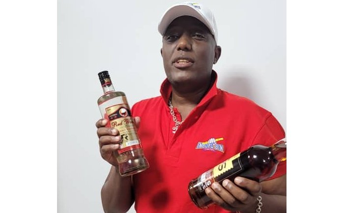 Senderi yabonye akazi ko kwamamaza inzoga zikomeye