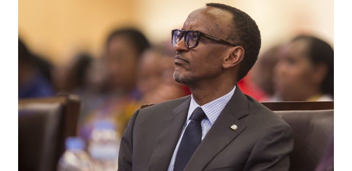 Perezida Kagame yanenze abayobozi biyita ibitangaza anasaba kutamwitirira igikozwe cyose
