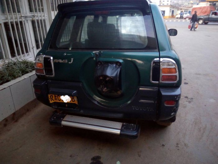 RAV4 igutishwa kuri 3,500,000Rwf