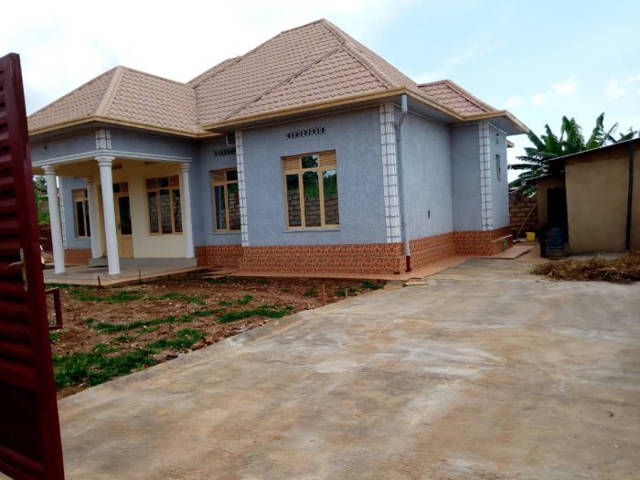 Inzu nziza hafi ya Air Force i Kanombe igurishwa macye