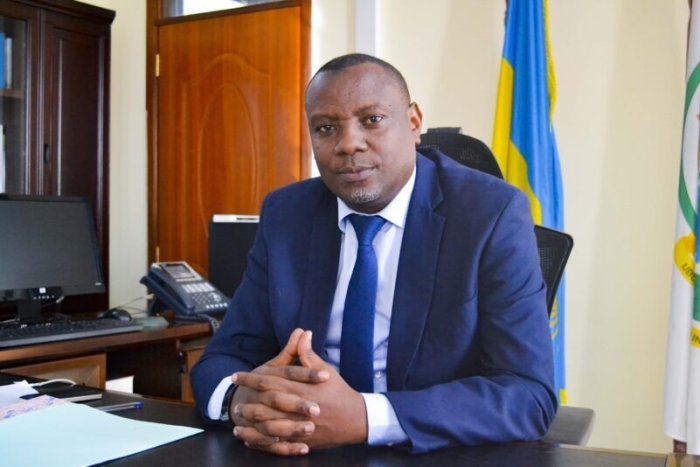 Dr Isaac Munyakazi wari Minisitiri yakatiwe gufungwa imyaka 10 n’ihazabu ya miliyoni 10