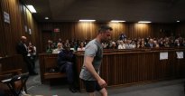 Oscar Pistorius wishe umukunzi we kuri St Valentin yasutse amarira anariza benshi - Amafoto