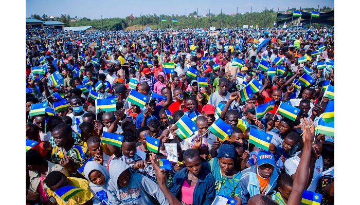 Ibihumbi by’Abanyaruhango bakereye kwakira Perezida  Kagame (AMAFOTO)