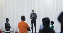 Perezida Kagame yashimye ubwitange bw’abari guhangana na covid-19 mu Rwanda