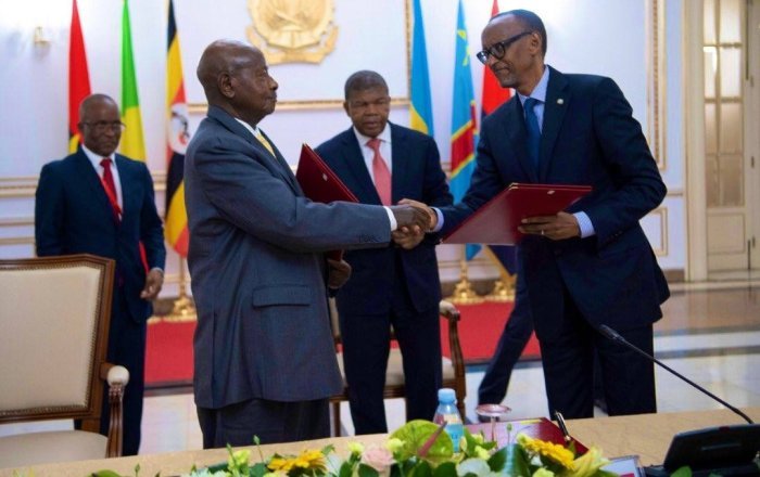 Ibibazo by’u Rwanda na Uganda ni ibya cyera ni uko ubu dusa nk’ababigaragaje-Kagame