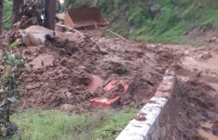 Umuhanda Gakenke-Musanze wari wafunzwe wongeye kuba nyabagendwa