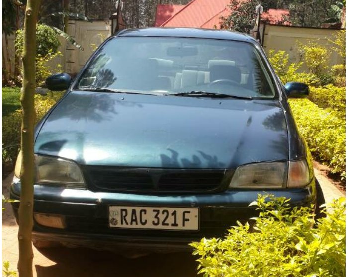 Imodoka nziza yo mu bwoko bwa Carina E igurishwa ku giciro cyiza 