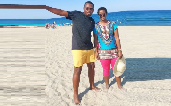 AMAFOTO&nbsp;: Bamporiki na Madamu we ku Nyanja no ku mucanga bari mu byishimo