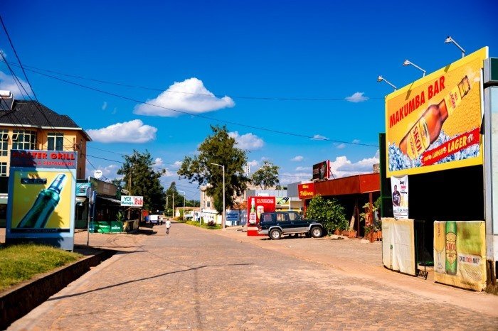 Amabwiriza yongeye gukazwa&nbsp;: I Kigali abajya mu Tubari n’ahandi hatandukanye bagomba kuba barikingije byuzuye