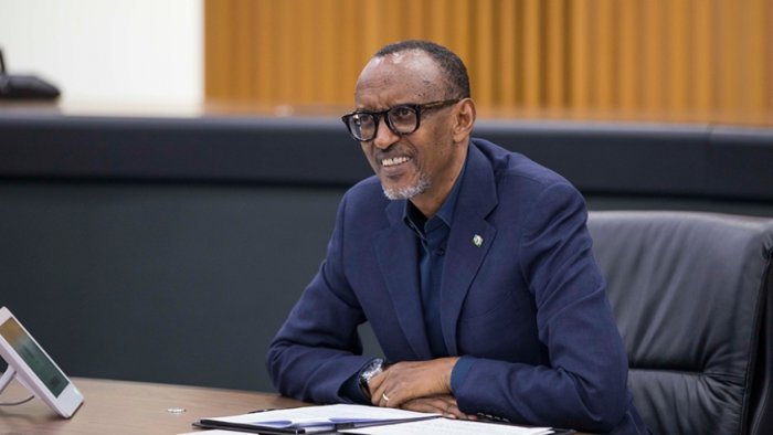 Perezida Kagame yakomoje ku gitabo ari kwandika, umubano w’u Rwanda n’ u Burundi no kuri covid-19